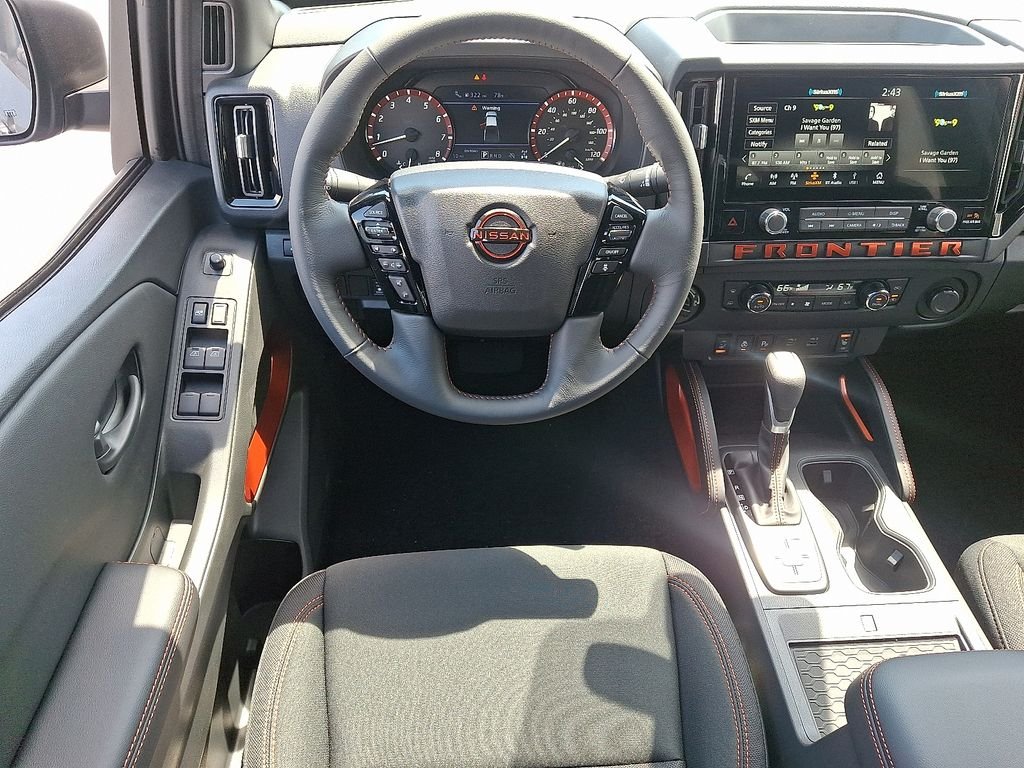 2026 Nissan Frontier — photo 6