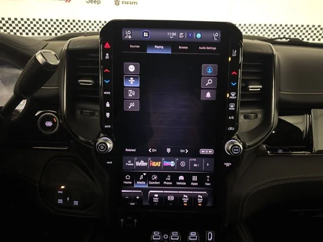 New 2026 Diamond Black Crystal Pearl-Coat Exterior Paint RAM Limited image 34