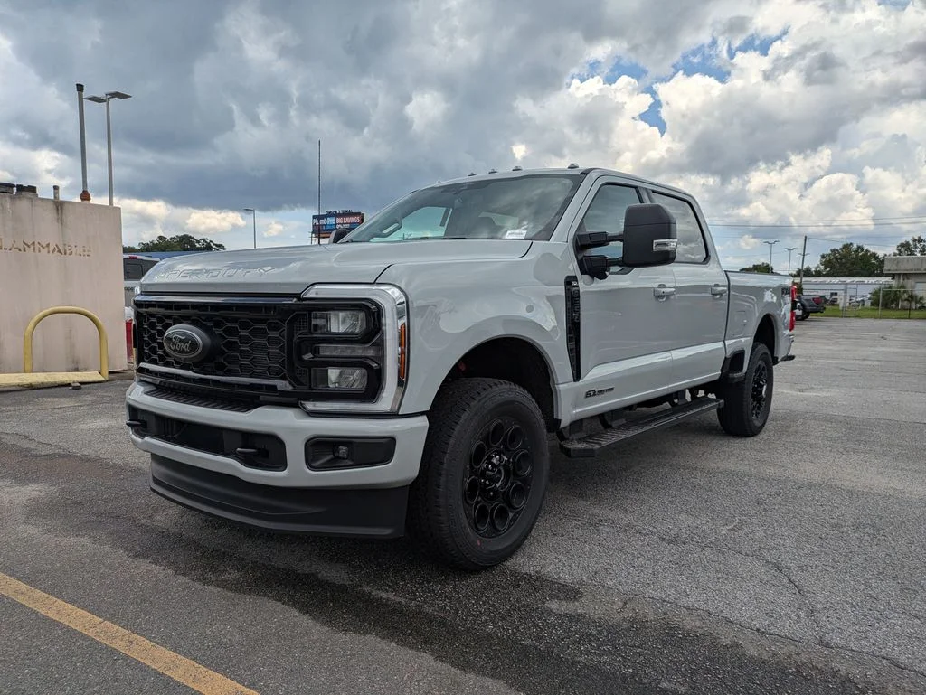 New 2026 Avalanche Ford XLT image 8