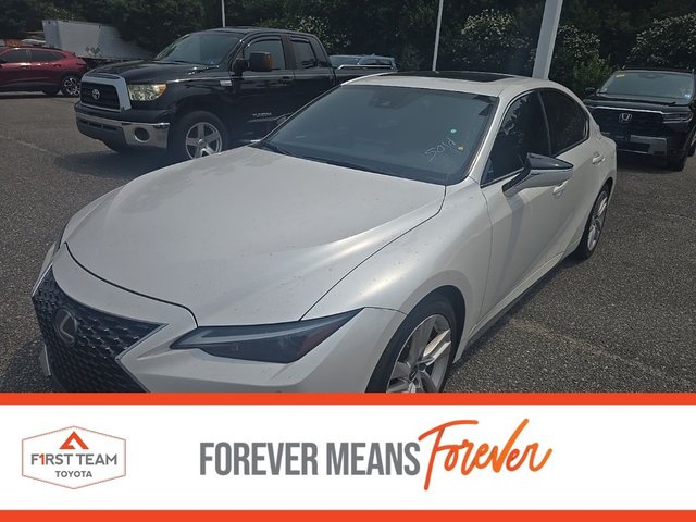 2024 Lexus IS 300
