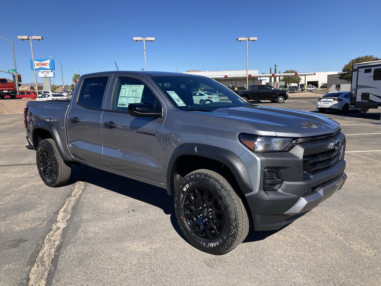 2026 Chevrolet Colorado Trail Boss photo 3