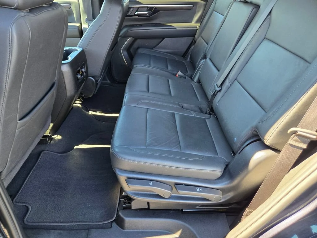 Used 2025 Dark Ash Metallic Chevrolet LT image 11
