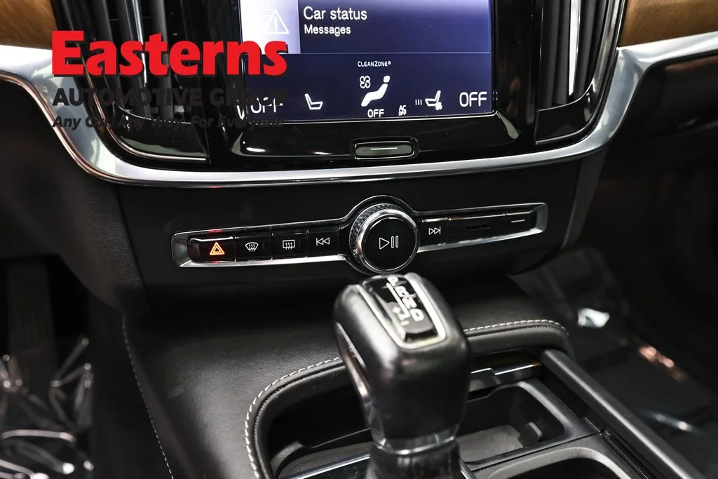 Used 2018 Gray Volvo T6 Inscription image 19