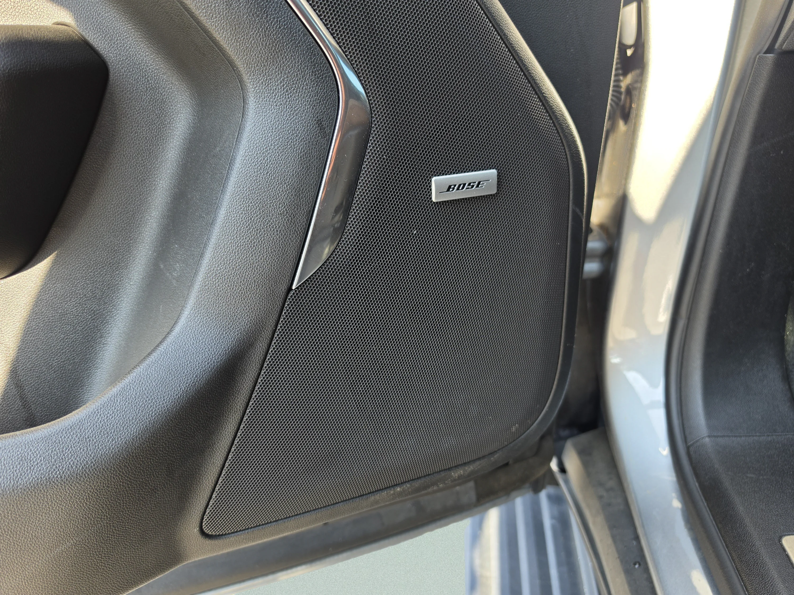 Used 2024 Sterling Gray Metallic Chevrolet High Country image 26