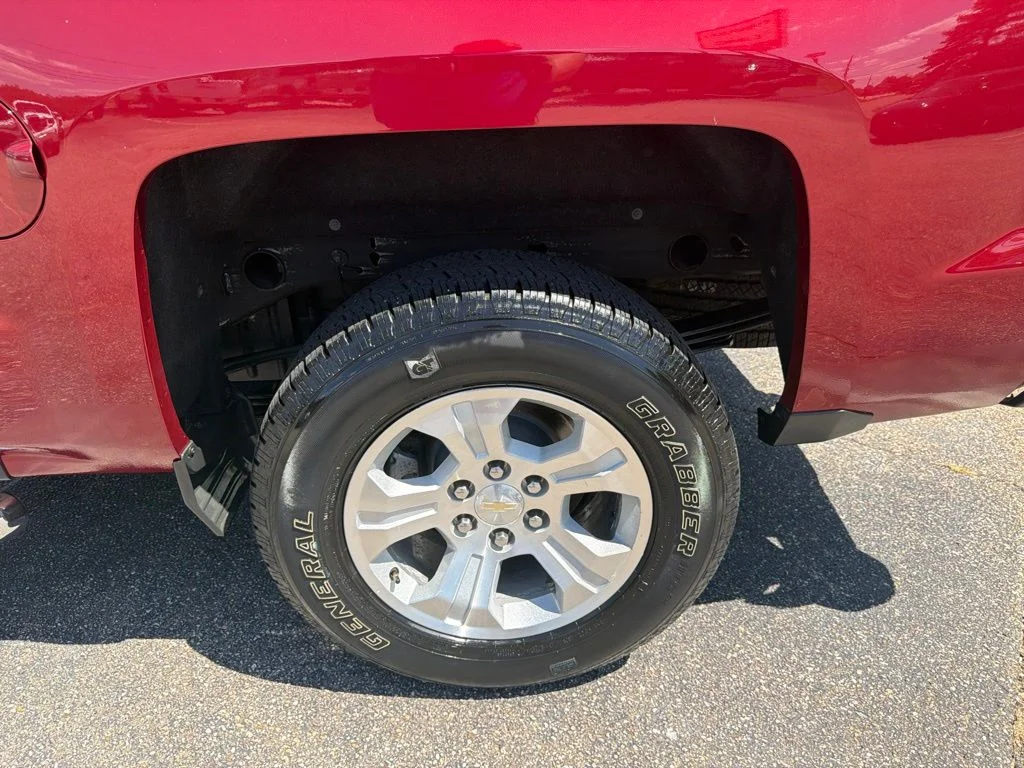 Used 2018 Red Tintcoat Chevrolet LT image 12