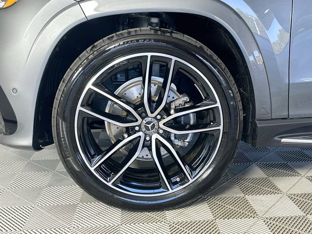 New 2026 Selenite Grey Metallic Mercedes-Benz GLS 580 image 67