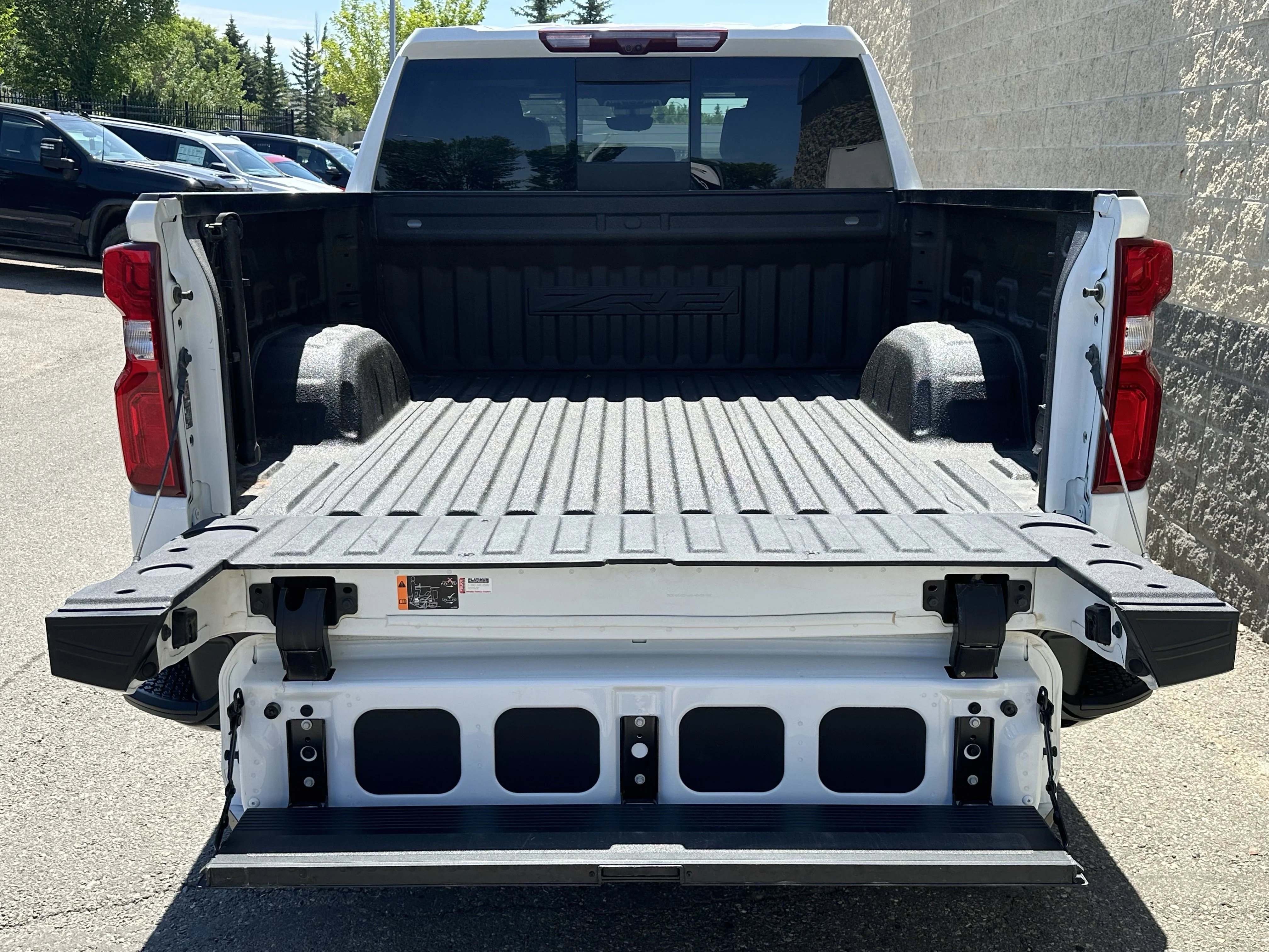 Certified Used 2024  Chevrolet ZR2 image 9