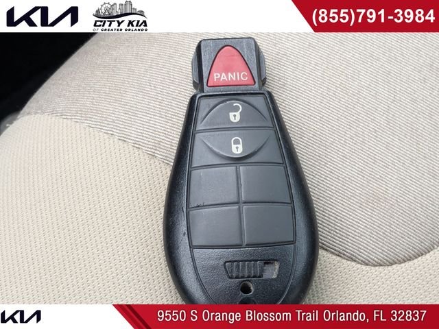 Used 2018 Black Jeep Latitude image 25