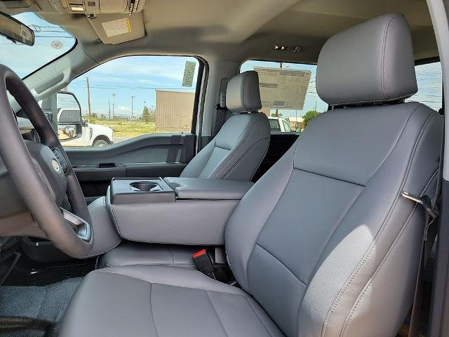 New 2026 Oxford White Ford F-350® XL image 44