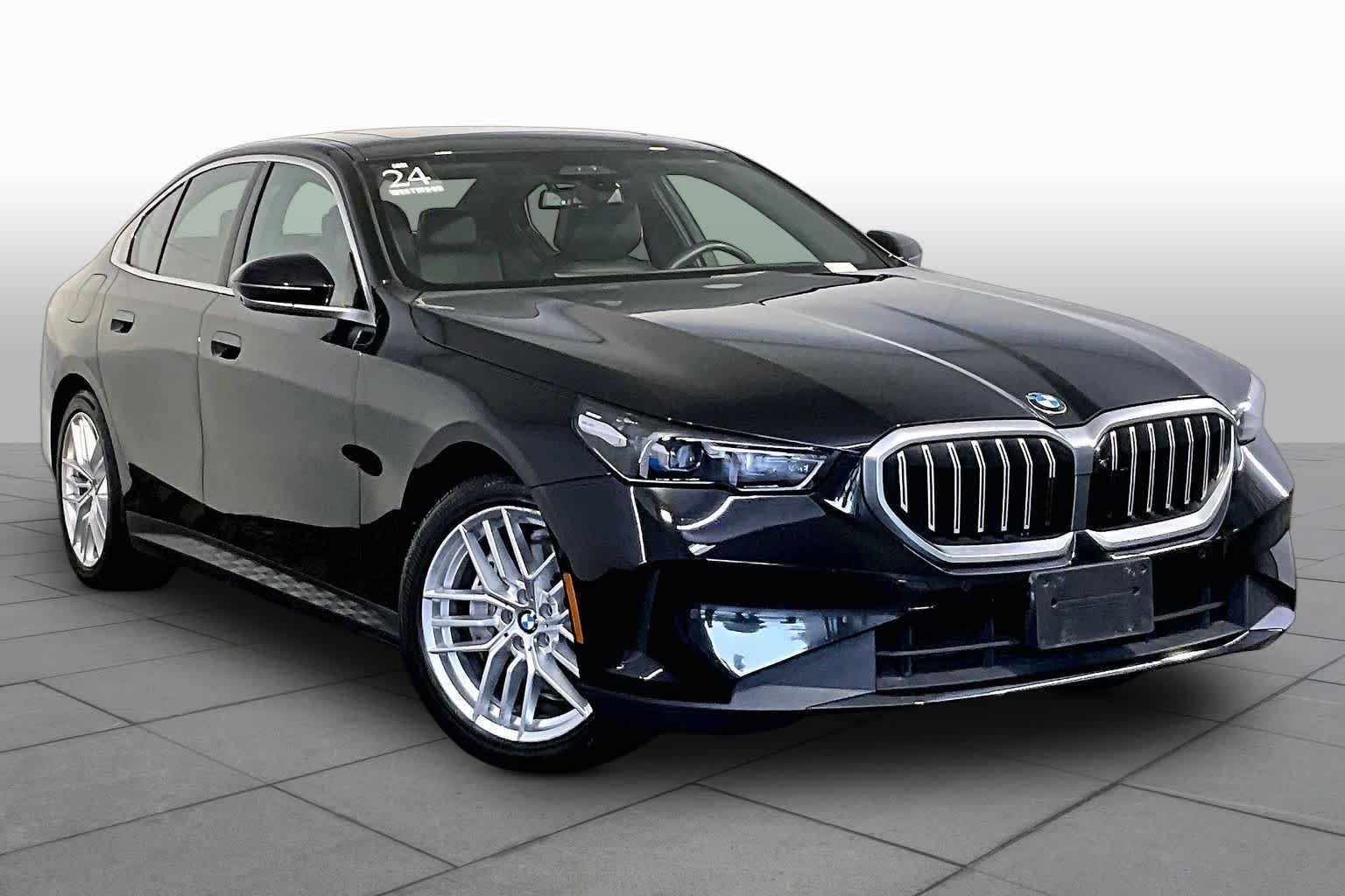 Used 2024 Black Sapphire Metallic BMW 540i xDrive image 3