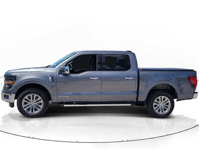 Used 2024 Gray Ford XLT image 4