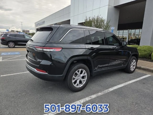 Used 2022 Black Jeep Limited image 5