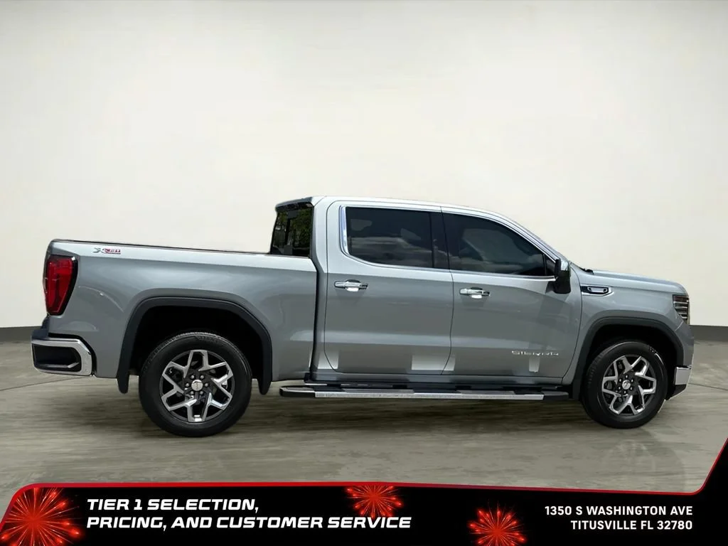 Used 2023 Sterling Metallic GMC SLT image 12