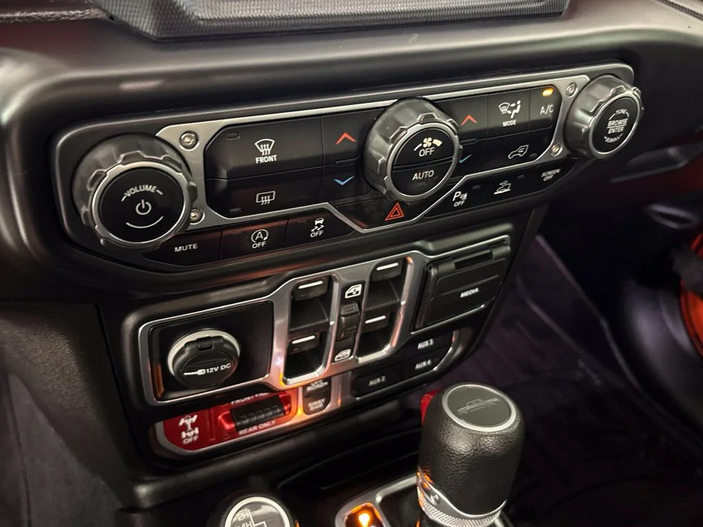 Used 2020 Orange Jeep Rubicon image 42