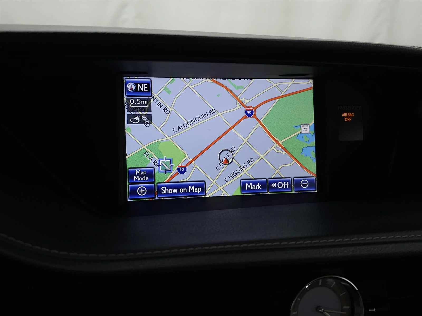 Used 2014 White Lexus  image 22