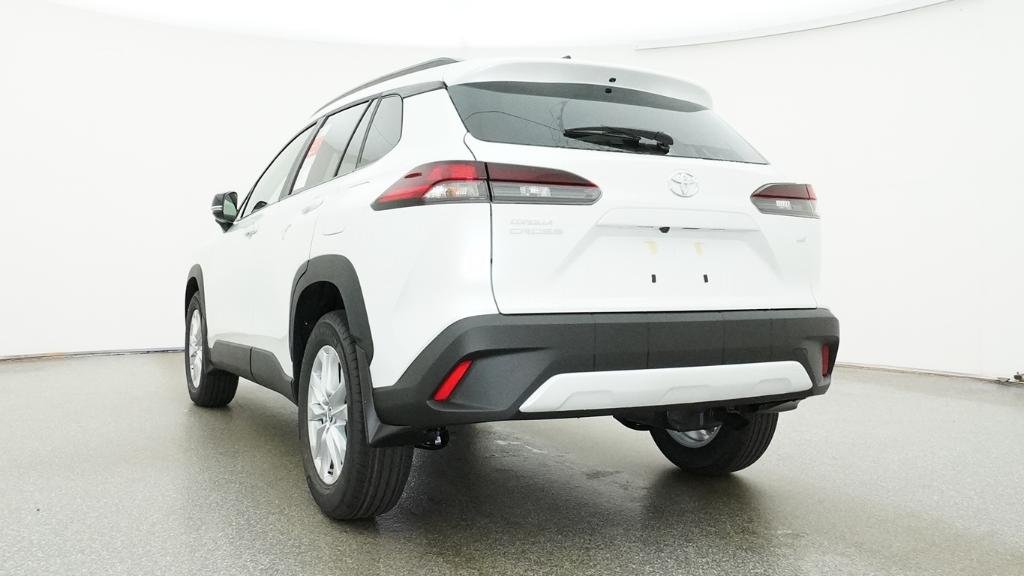 New 2026 Wind Chill Pearl Toyota LE image 5