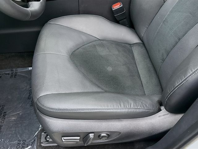 Used 2024 Beige Toyota MAX Platinum image 19