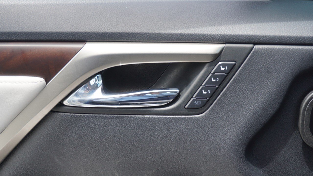 Used 2022 White Lexus RX 350 image 24