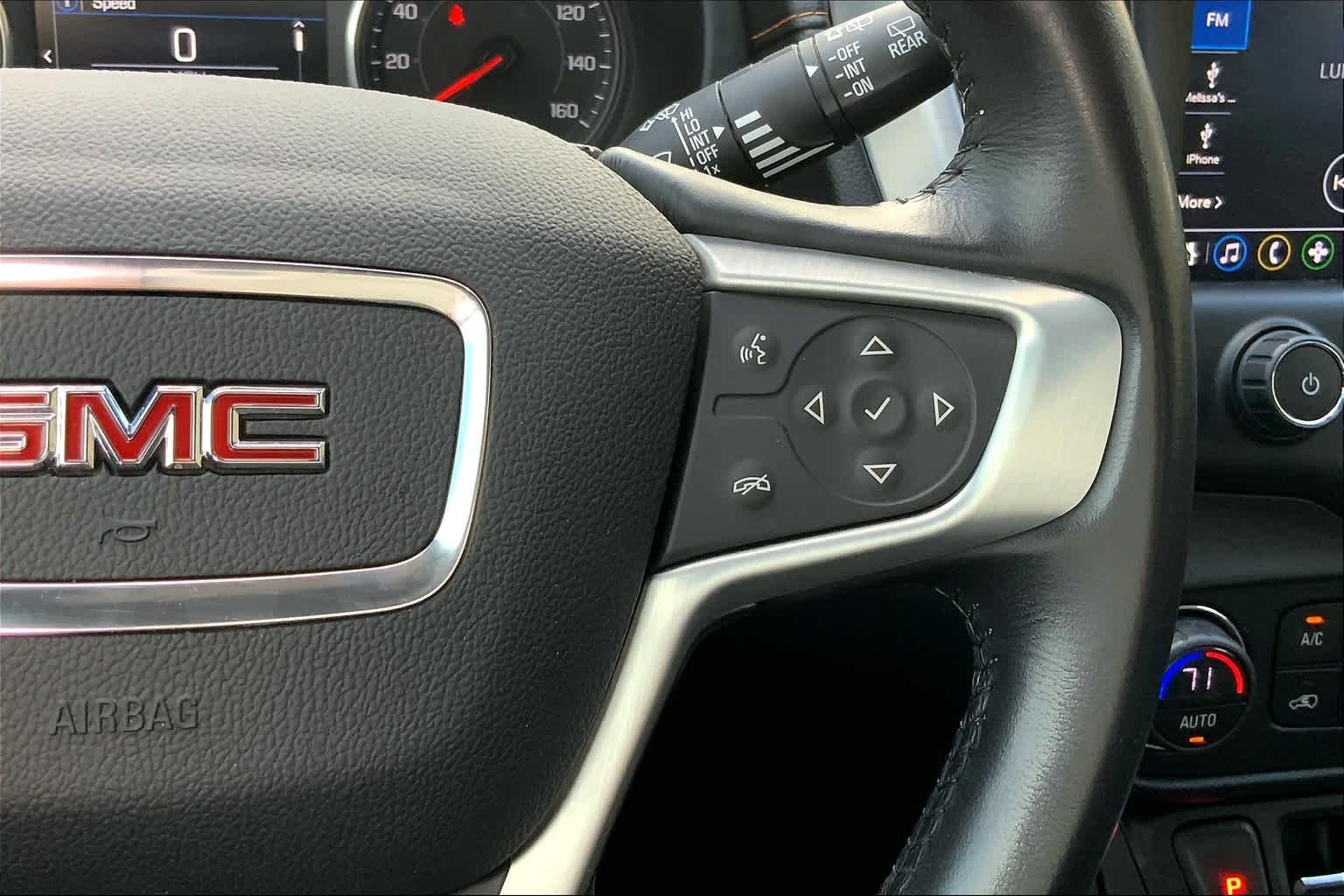 Used 2018 Quicksilver Metallic GMC SLT image 24