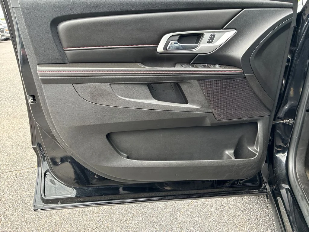 Used 2015 Black GMC SLE-1 image 11