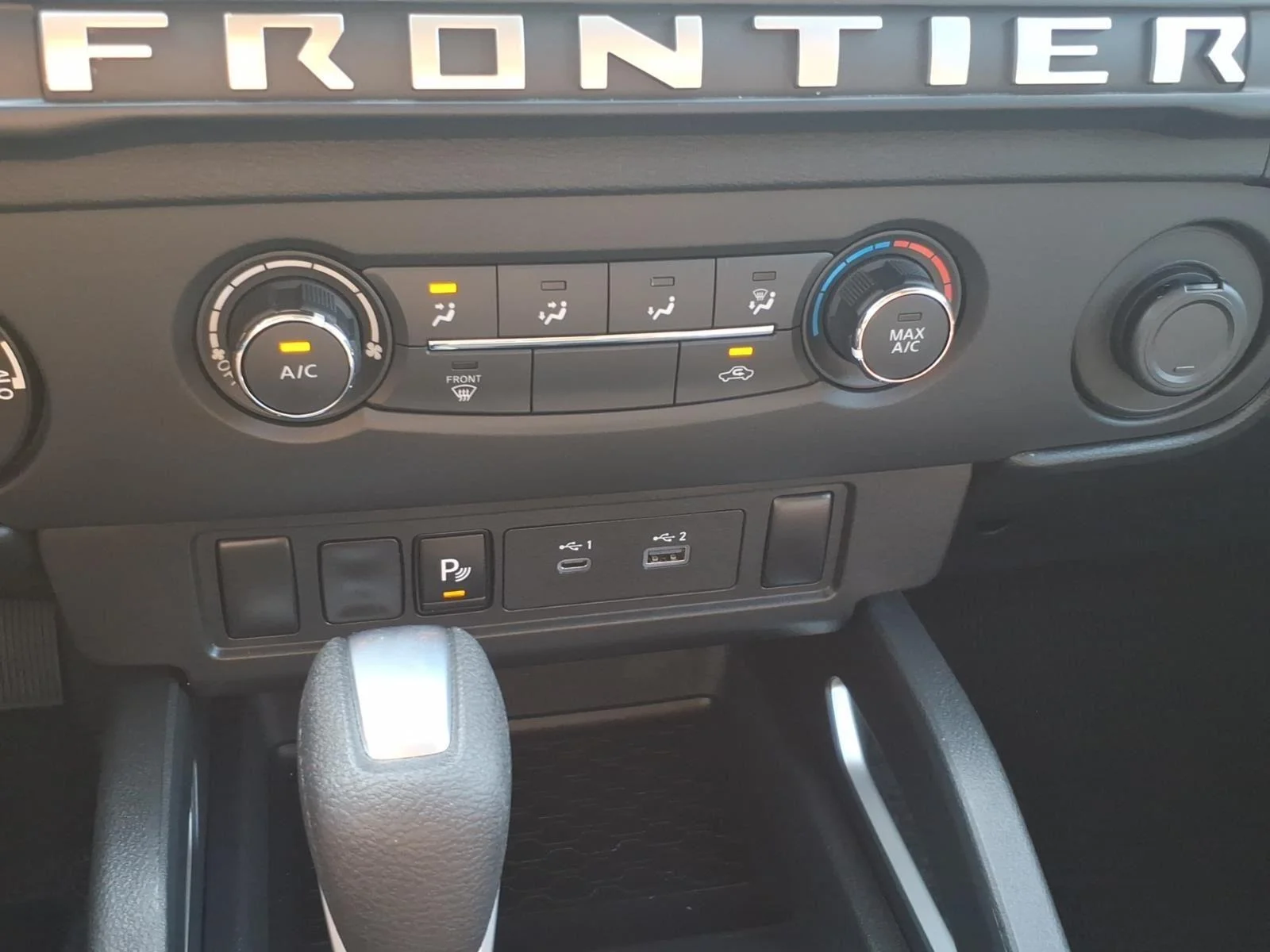 Used 2025 Gun Metallic Nissan SV image 21