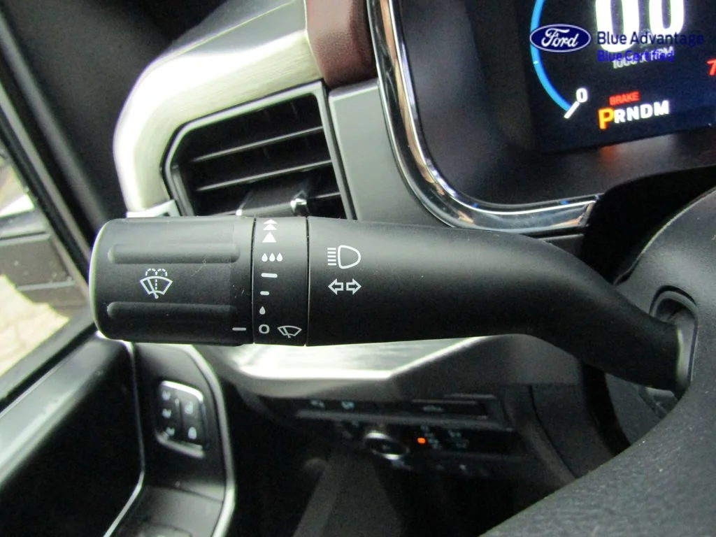 Certified Used 2023 Avalanche Ford Lariat image 30