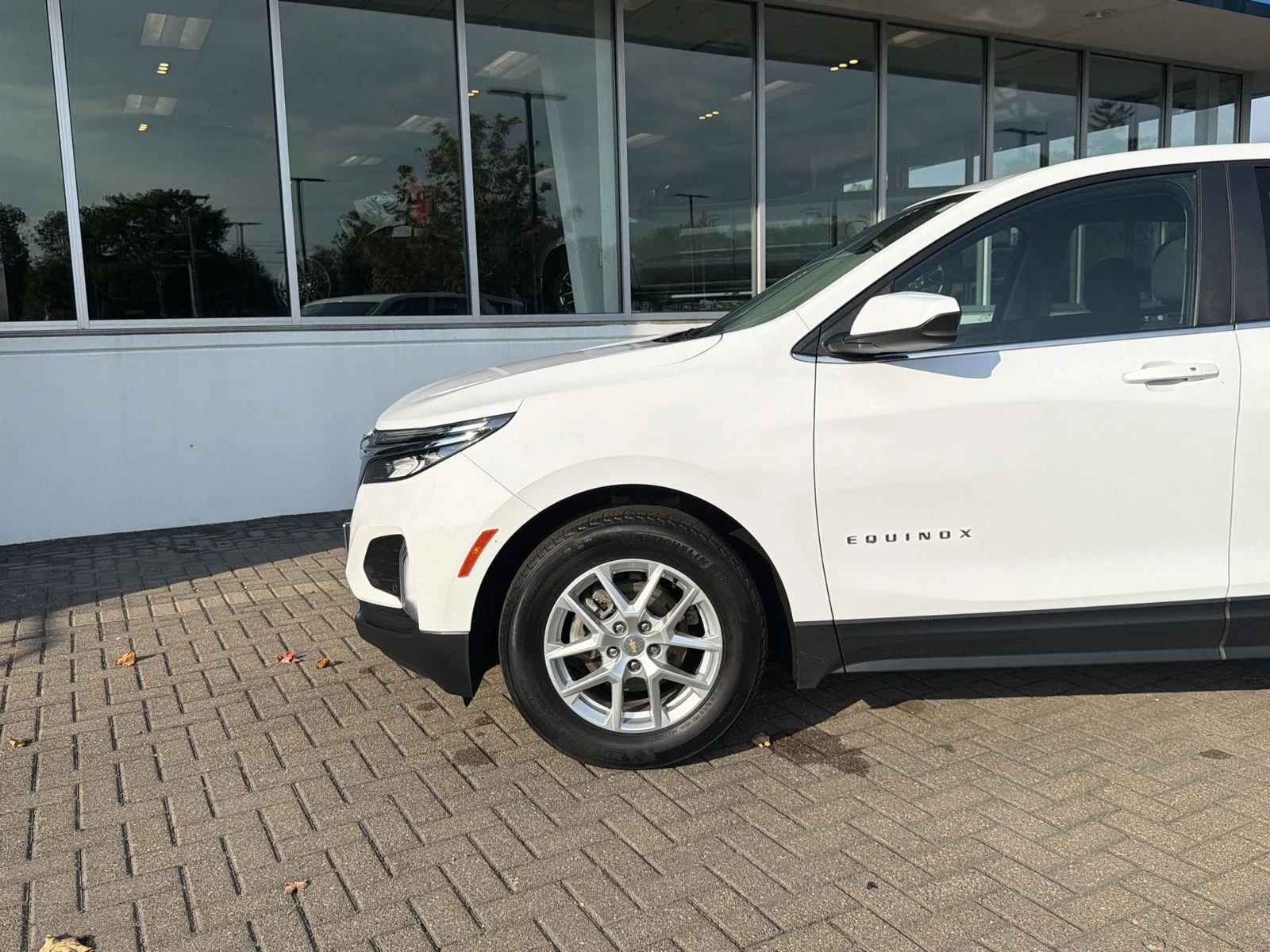 Used 2022 Summit White Chevrolet LT image 9