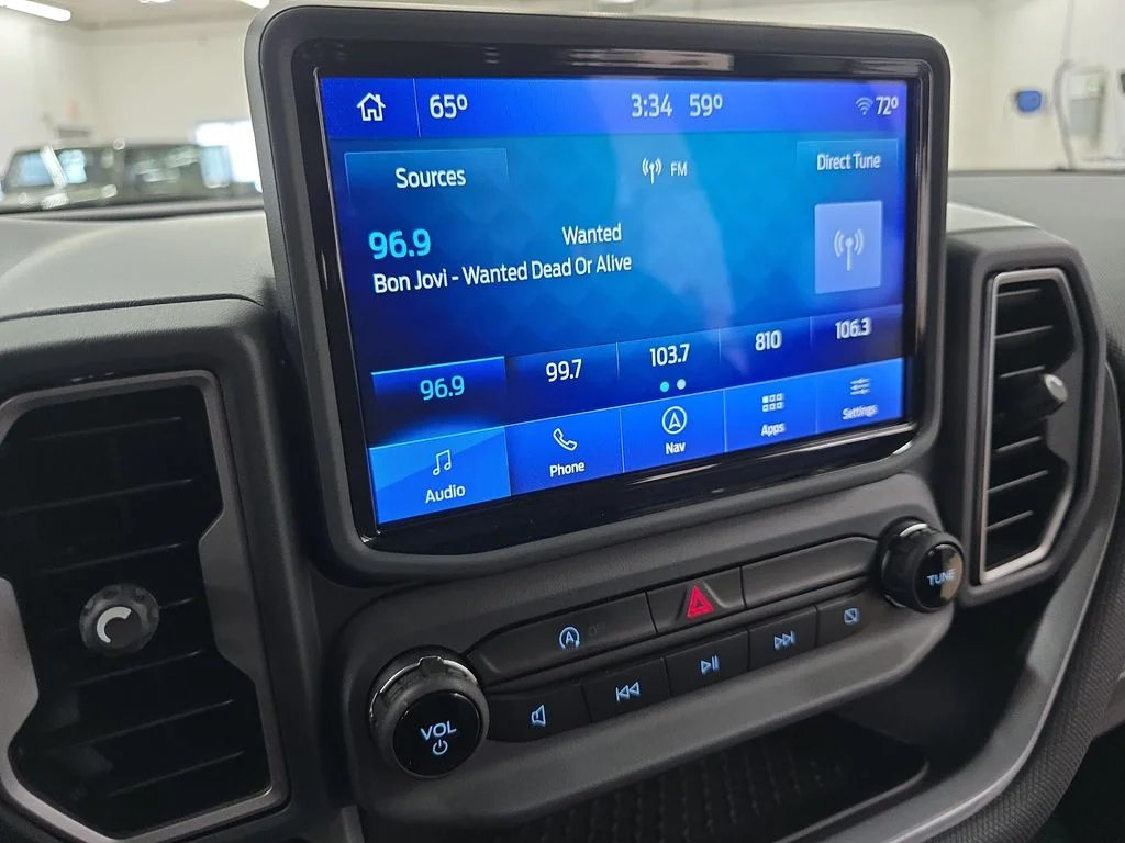 Used 2022 Silver Ford Outer Banks image 21