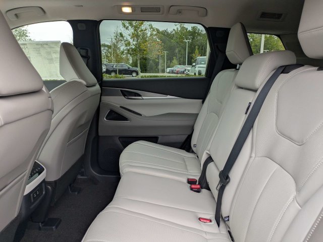 New 2027 Green INFINITI LUXE image 14