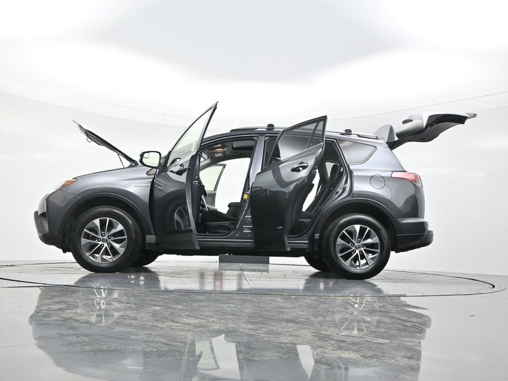 Used 2017 Magnetic Gray Metallic Toyota XLE image 57