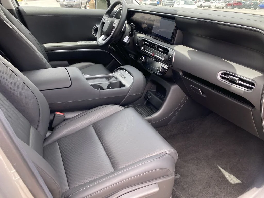 Used 2026 Typhoon Silver Metallic Hyundai SEL image 11