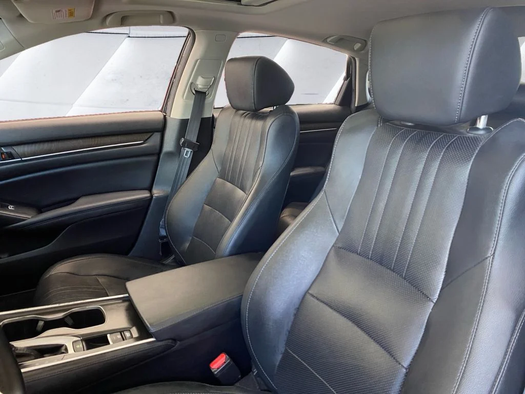 Used 2019 Black Honda EX-L image 8