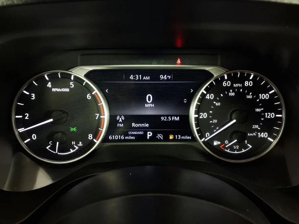 Used 2024 Silver Nissan S image 17