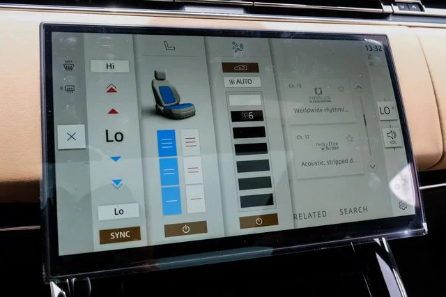 New 2026 Black Land Rover SE image 35