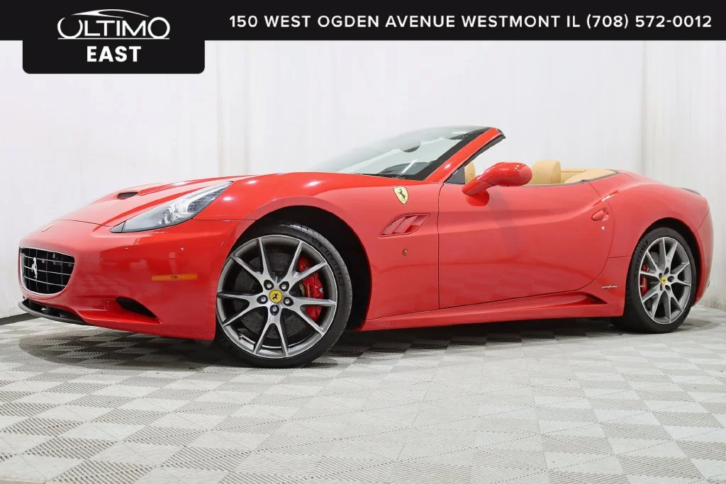 Used 2012 Red Ferrari Base image 1