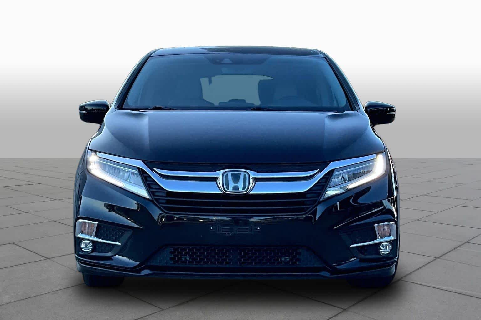 Used 2018 Crystal Black Pearl Honda Elite image 3