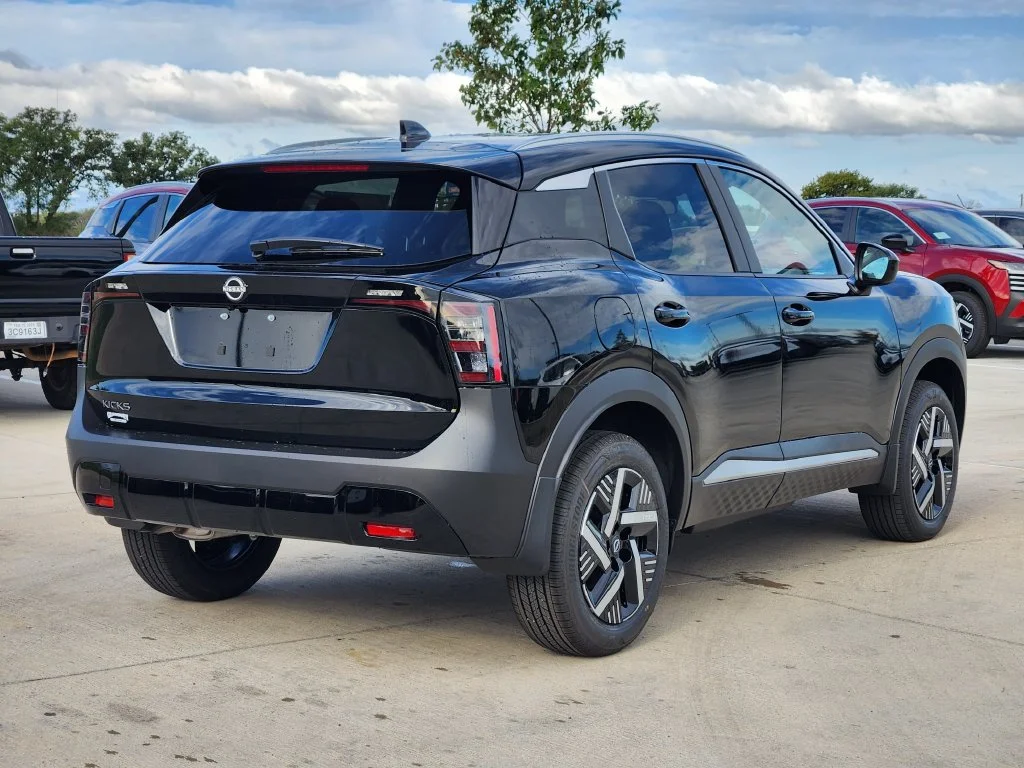 New 2027 Black Nissan SV image 5