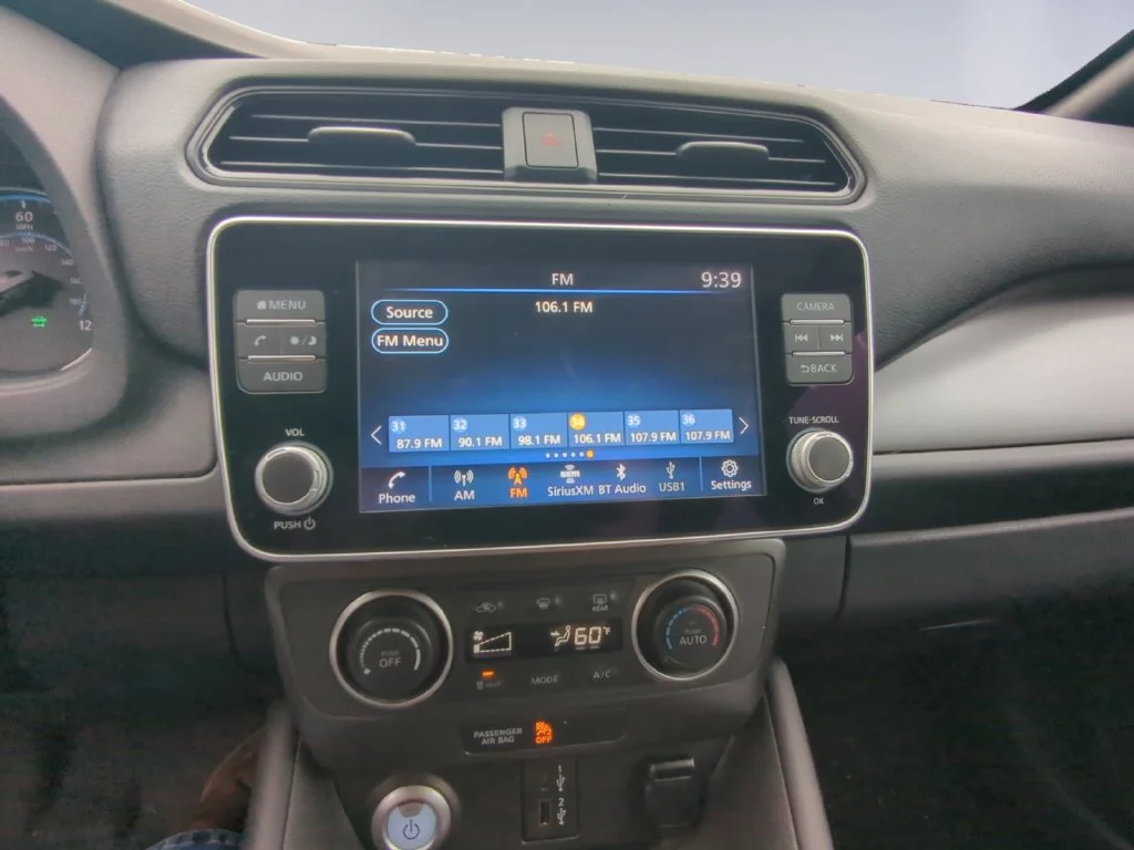 Used 2023 Gray Nissan S image 12