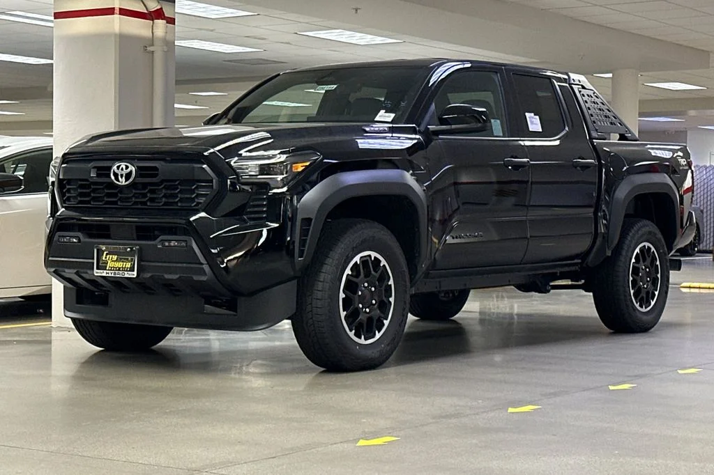 2025 Toyota Tacoma TRD Off Road - Photo 8