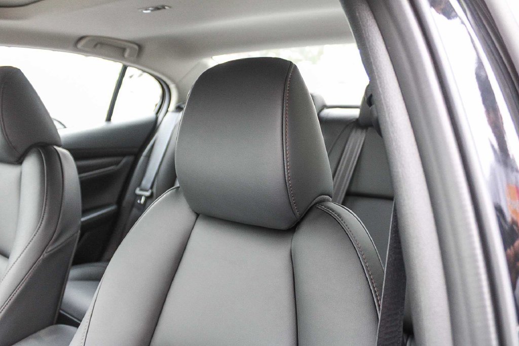 New 2026 Machine Gray Metallic Mazda 2.5 S Preferred image 27