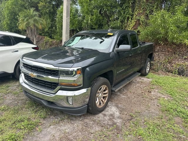 Used 2019 Gray Chevrolet LT image 3
