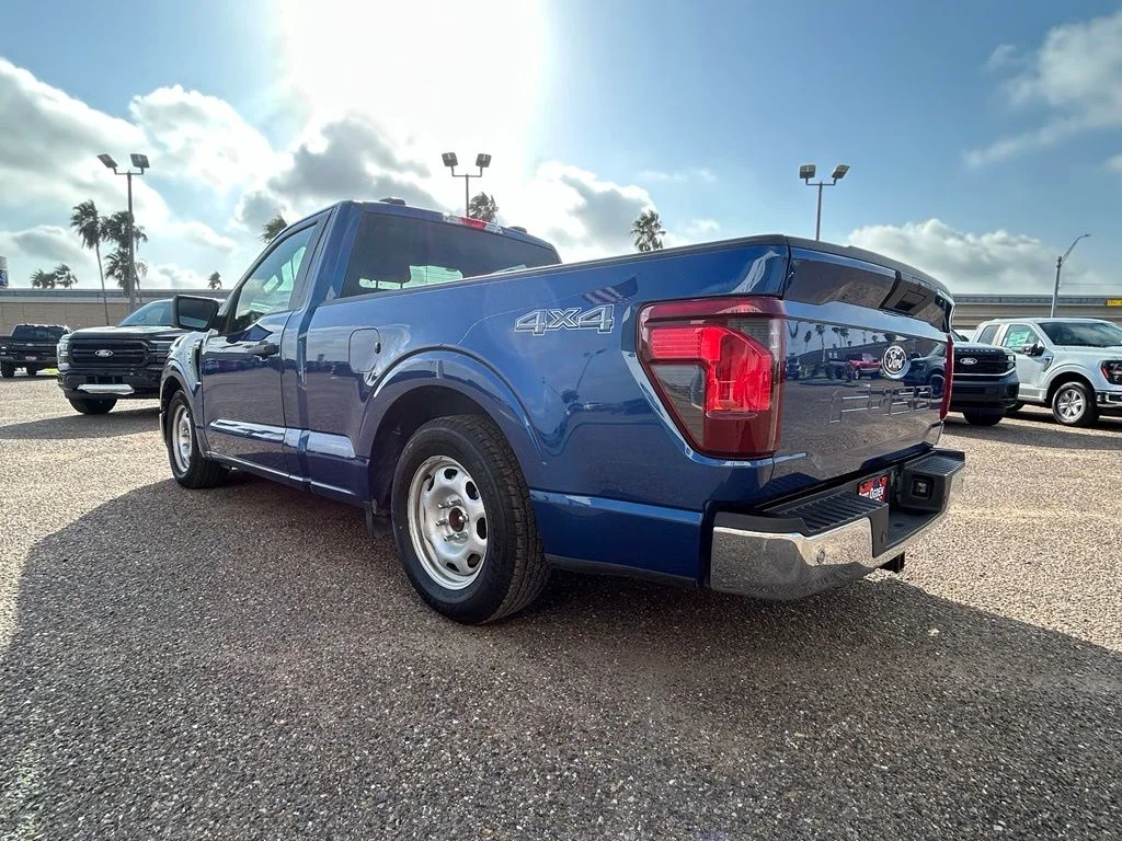 Used 2024 Blue Ford XL image 4