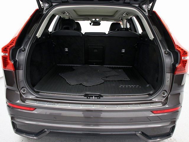 2023 Volvo XC60 Plus - Photo 27