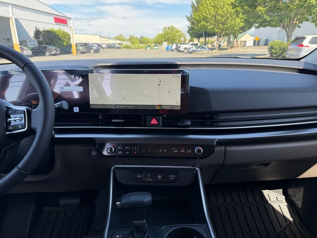 New 2026 Snow White Pearl Kia LXS image 24