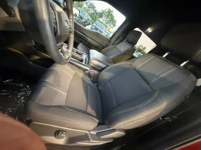 Used 2025 White Chevrolet LT image 23