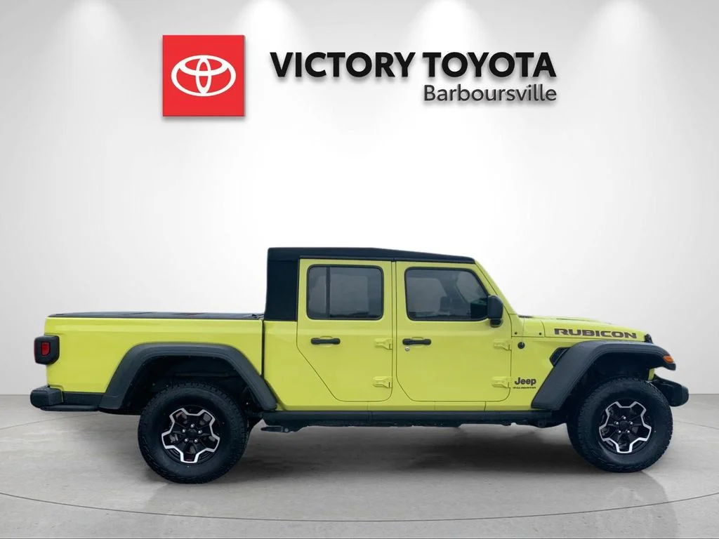 Used 2023  Jeep Rubicon image 6