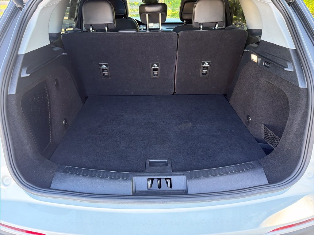 Used 2020 White Lincoln Standard image 25
