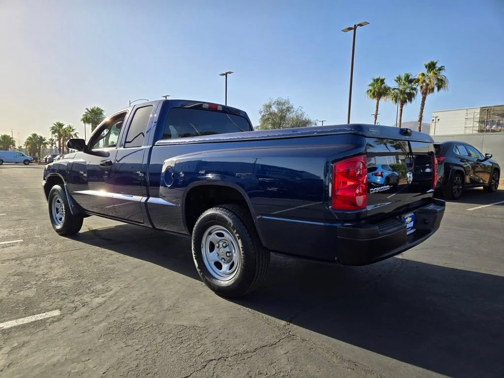 Used 2006 Patriot Blue Pear Dodge ST image 4