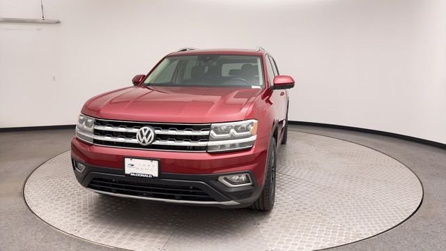 Used 2019 Red Volkswagen SEL Premium image 7