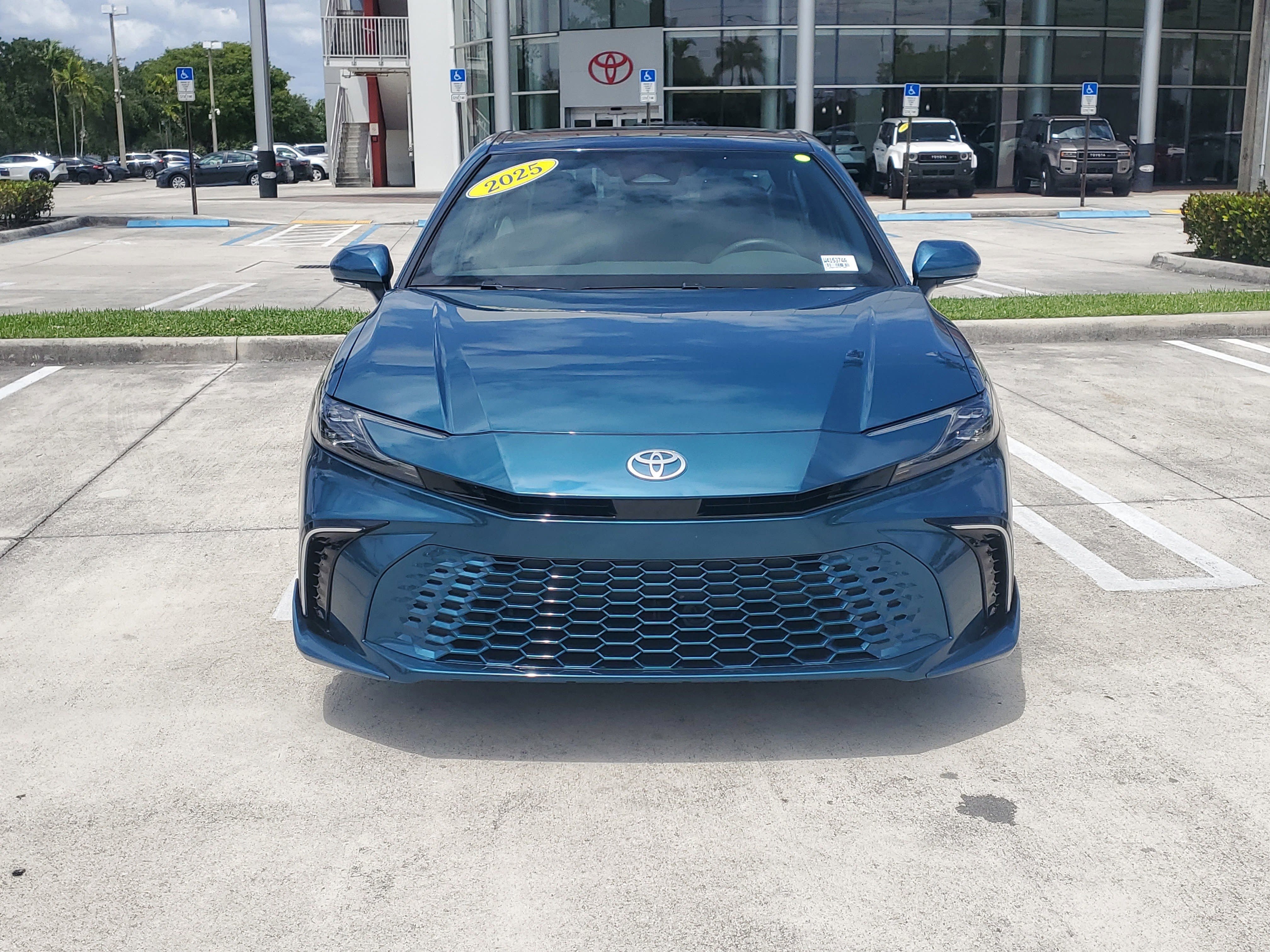 Certified Used 2025 Ocean Toyota XSE image 8